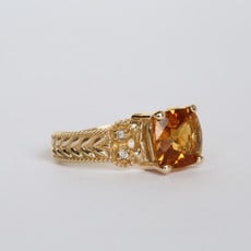 American Jewelry 14K Yellow Gold Vintage Citrine Ring (Size 7)