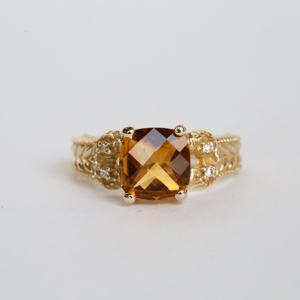 American Jewelry 14K Yellow Gold Vintage Citrine Ring (Size 7)