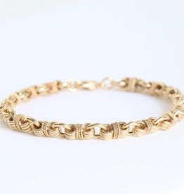 American Jewelry 14K Yellow Gold Fancy Link Bracelet (7.5")