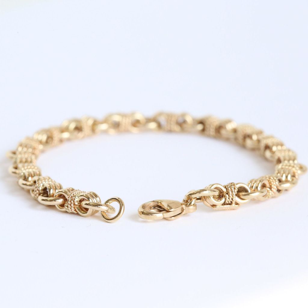 American Jewelry 14K Yellow Gold Fancy Link Bracelet (7.5")