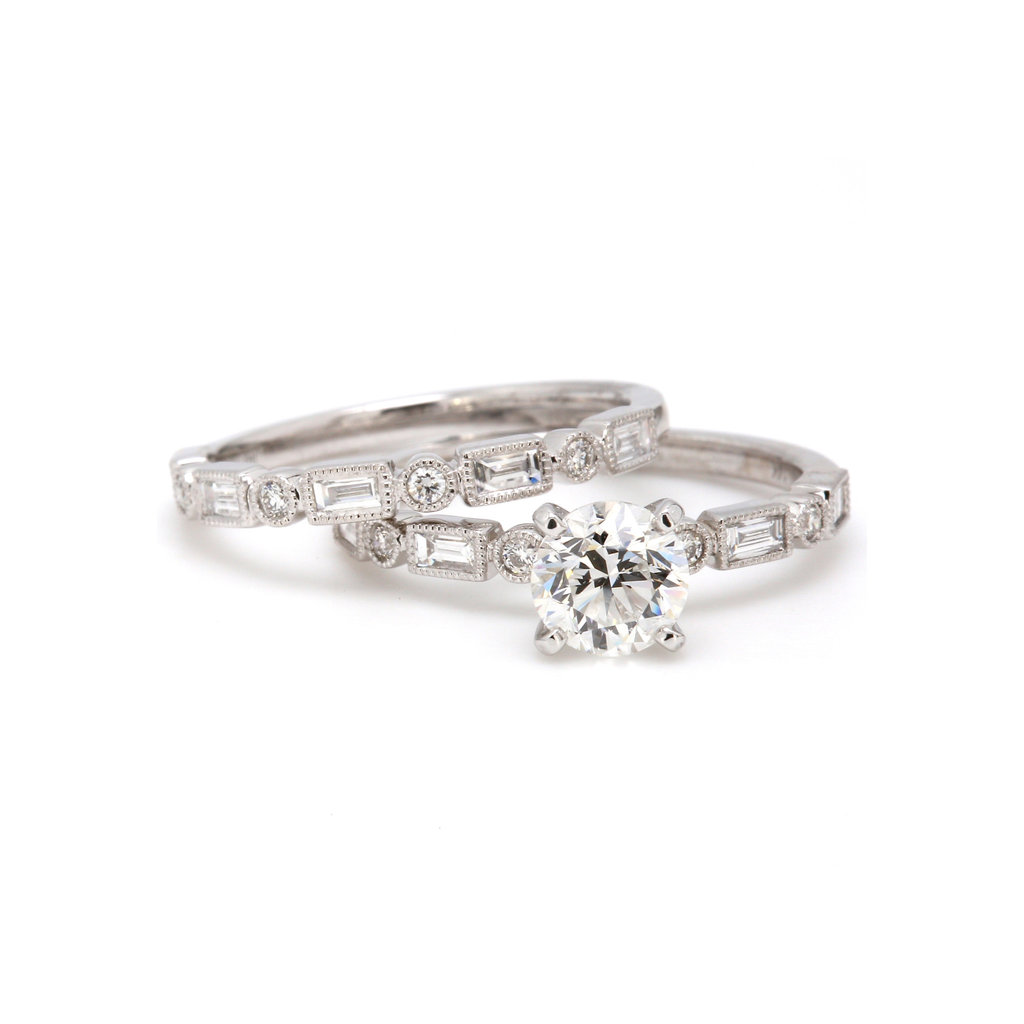 American Jewelry 14k White Gold 1.56ctw (.99ct G/SI2 Center) Round & Baguette Diamond Wedding Set (Size 6.25)
