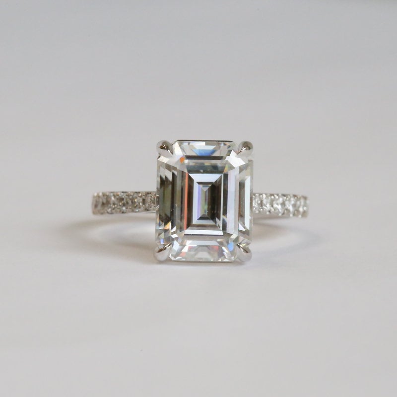 American Jewelry 14K White Gold 4.5ct Emerald Cut Moissanite & .50ctw Diamond Solitaire Engagement Ring (Size 6.75)