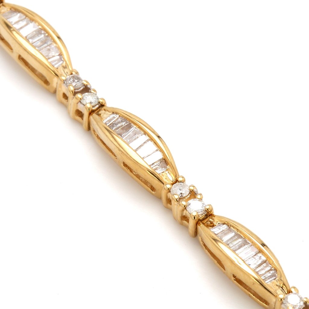American Jewelry 14k Yellow Gold 5ctw Round & Baguette Diamond Ladies Bracelet