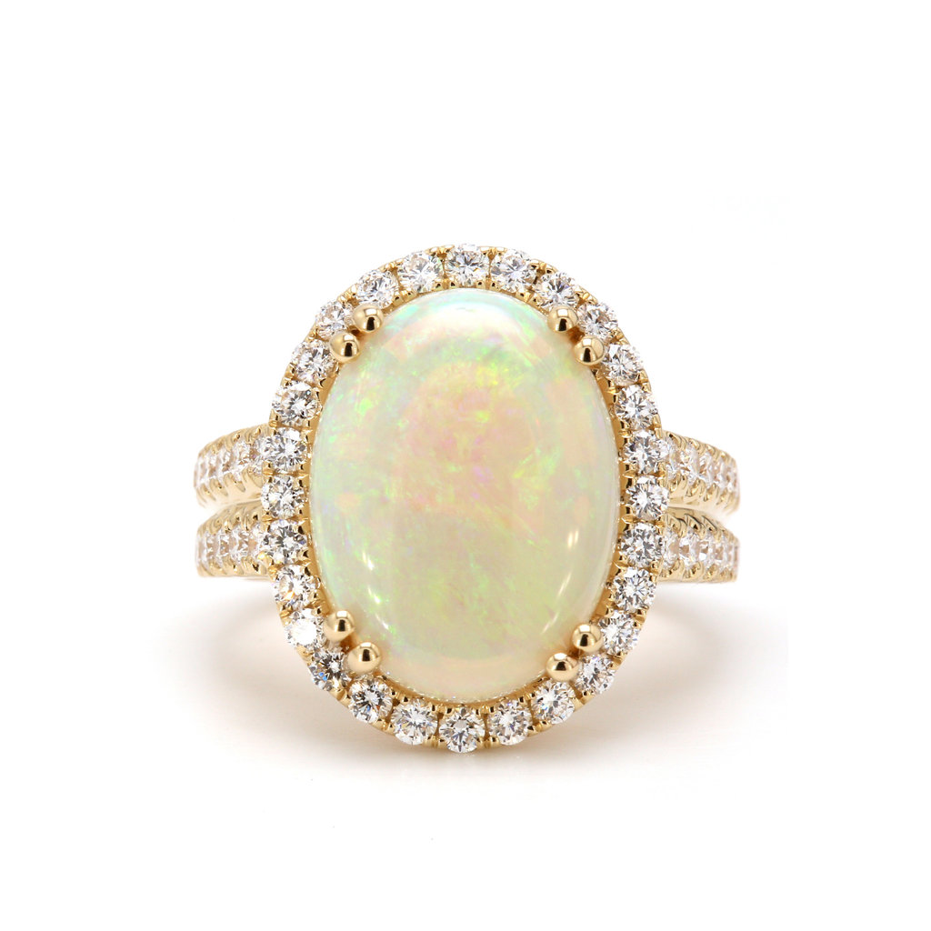 American Jewelry 14k Yellow Gold 5.14ct Opal & 1.22ctw Diamond Oval Halo Ladies Ring (Size 7)