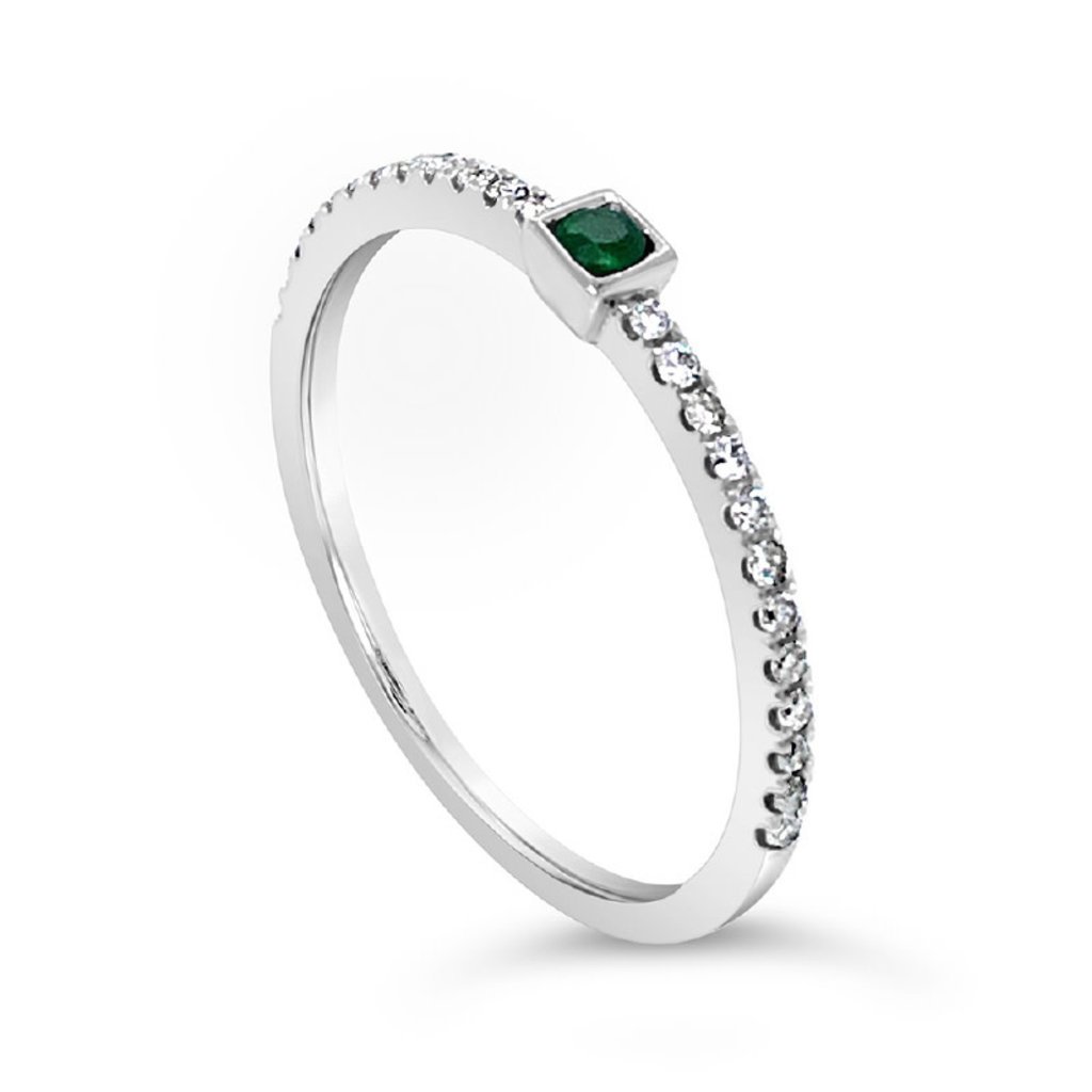 American Jewelry 14k White Gold .06ct Emerald & .13ctw Diamond Square Bezel Stackable Ladies Ring (Size 6.5)