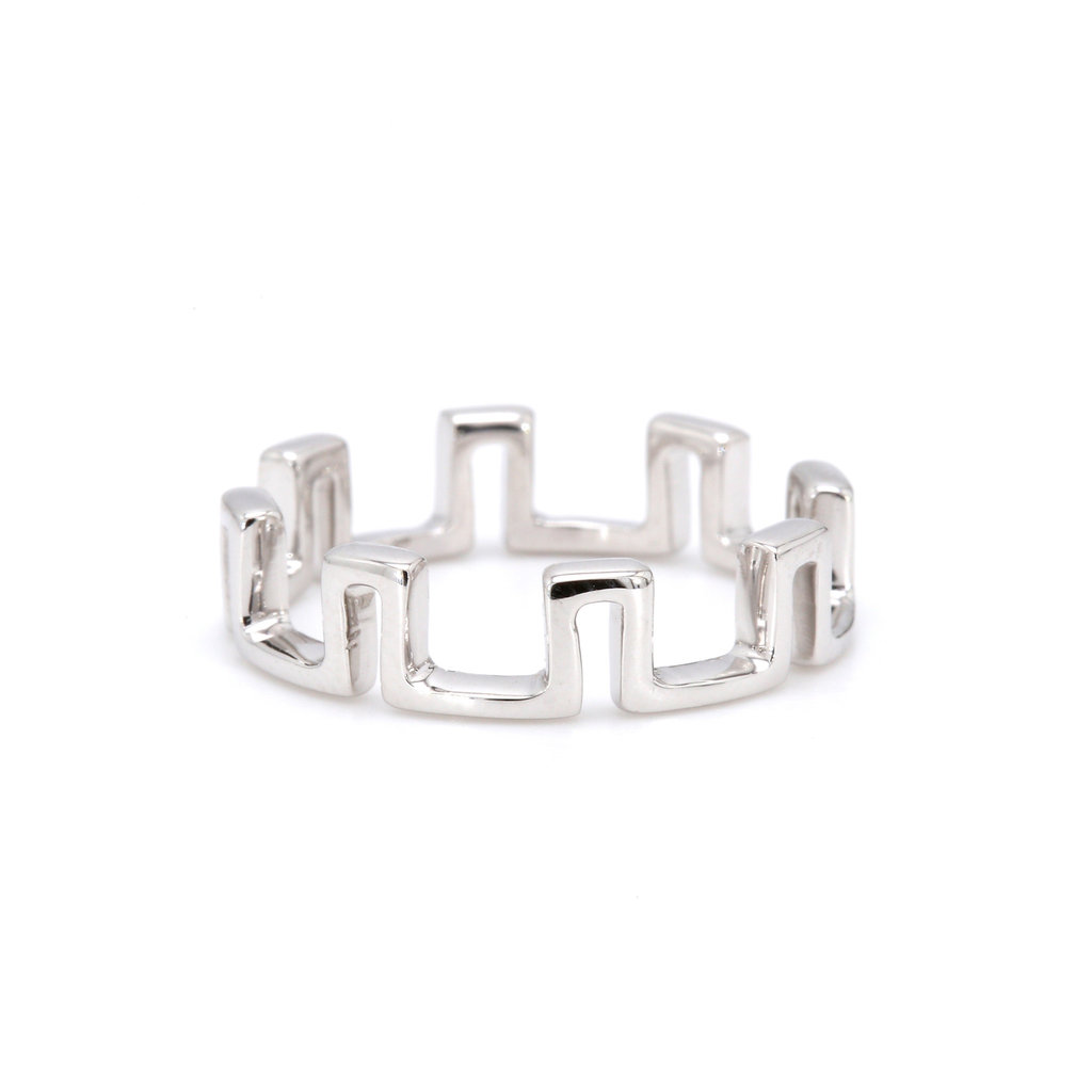 American Jewelry 14k White Gold Interlocking Stackable Ladies Band (Size 6.75)