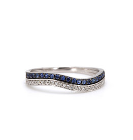 American Jewelry 14k White Gold .17ctw Blue Sapphire & .08ctw Diamond Ladies Wave Ring (Size 7)