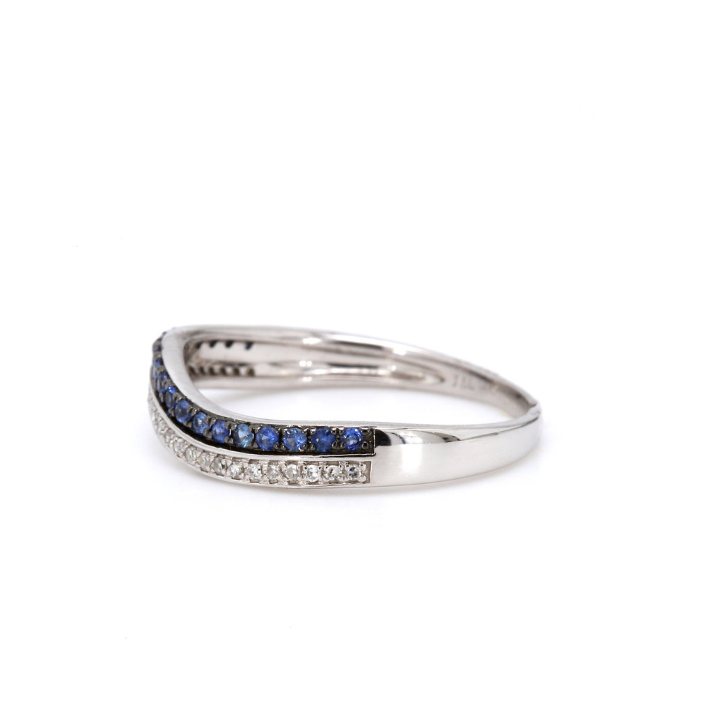 American Jewelry 14k White Gold .17ctw Blue Sapphire & .08ctw Diamond Ladies Wave Ring (Size 7)
