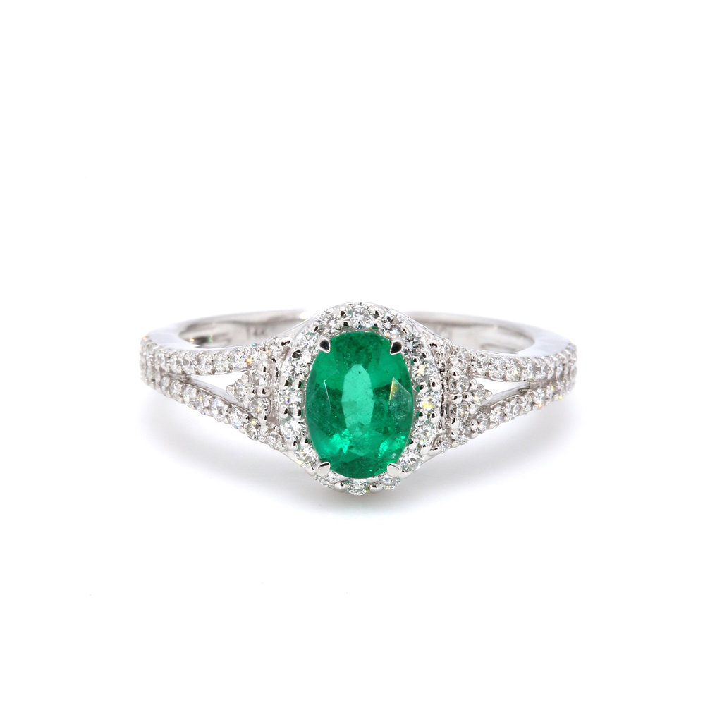 American Jewelry 14k White Gold .77ct Oval Emerald & .44ctw Diamond Halo Ladies Ring (Size 6.75)