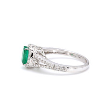 American Jewelry 14k White Gold .77ct Oval Emerald & .44ctw Diamond Halo Ladies Ring (Size 6.75)