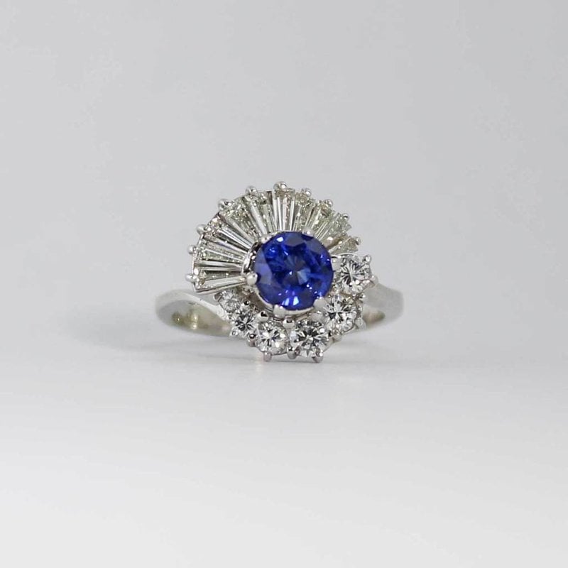 American Jewelry 14k White Gold 1ct Round Blue Sapphire & 1ctw Diamond Halo Ladies Ring (Size 4.5)