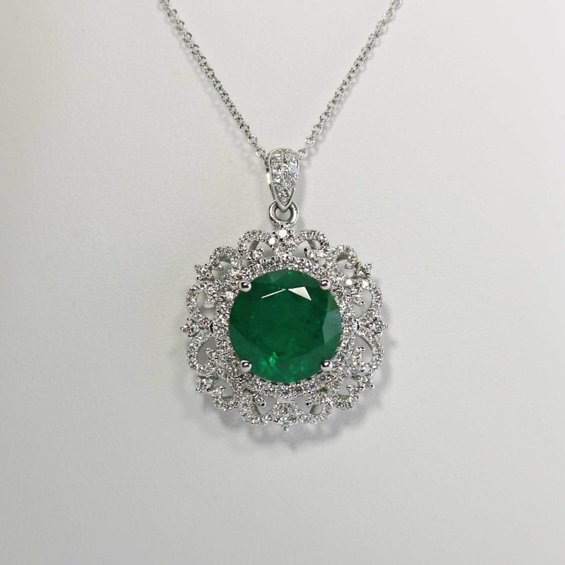 American Jewelry 14k White Gold 5.62ct Round Emerald & .59ct Diamond Milgrain Halo Necklace