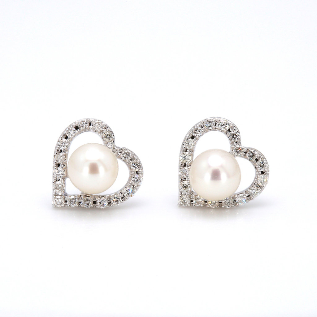 American Jewelry 14k White Gold 4mm Pearl & .15ctw Diamond Heart Earrings