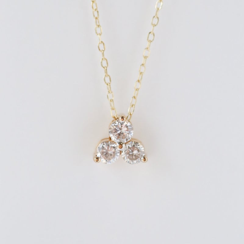 American Jewelry 14K Yellow Gold 1/2ctw Diamond Trio Necklace (18")