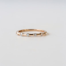 American Jewelry Diamond Polished Station Band (1/4ctw)