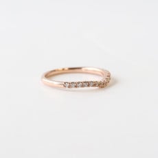 American Jewelry 14K Rose Gold 1/4ctw Diamond Curved Wedding Band (Size 6.75)