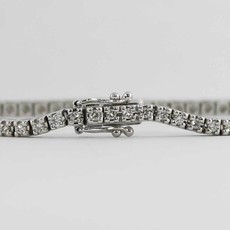 American Jewelry 14K White Gold Ladies Bracelet with1.34ctw Diamonds