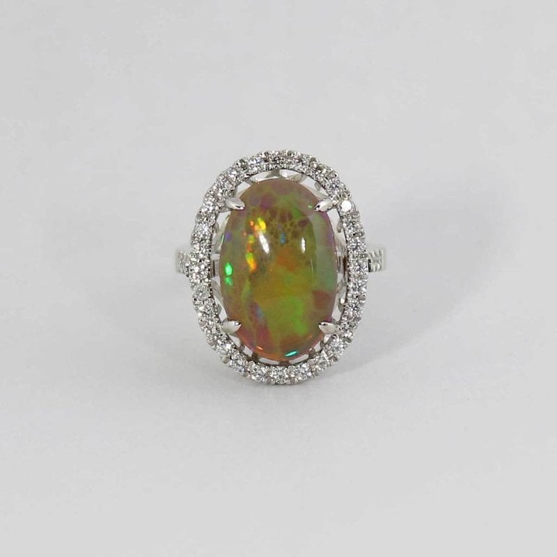 American Jewelry 14k White Gold 9.1ct Opal & 0.64ctw Diamond Halo Ring (Size 6)