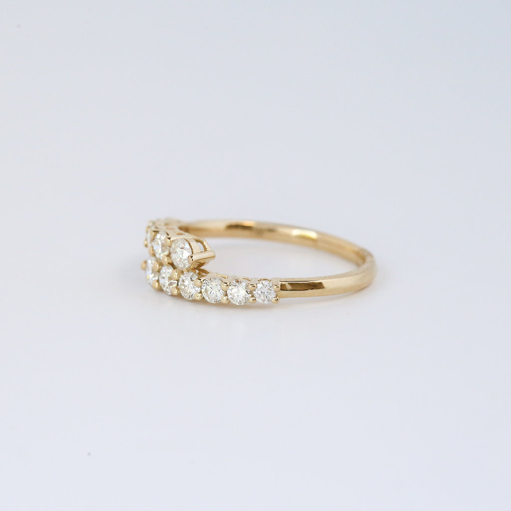 American Jewelry 14K Gold & .81ctw Diamond Graduated Bypass Ring