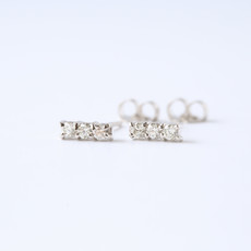 American Jewelry 14K Gold Three Stone Diamond Earrings