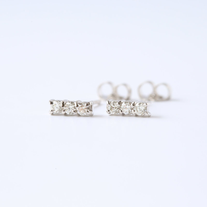 American Jewelry 14K Gold Three Stone Diamond Earrings