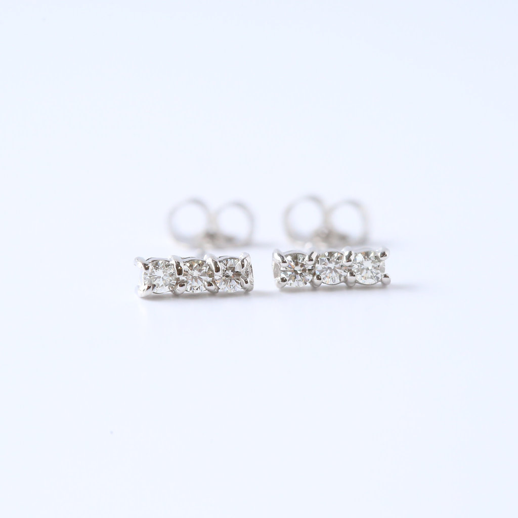 American Jewelry 14K Gold Three Stone Diamond Earrings
