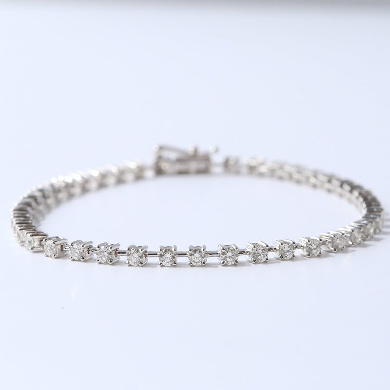 American Jewelry 14K White Gold 2.30ctw Diamond Tennis Bracelet (7")