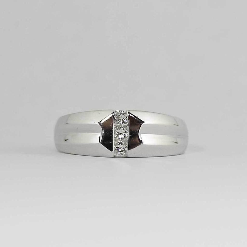 American Jewelry 14k White Gold .33ctw Princess Cut Diamond Gents Wedding Band, Size 10