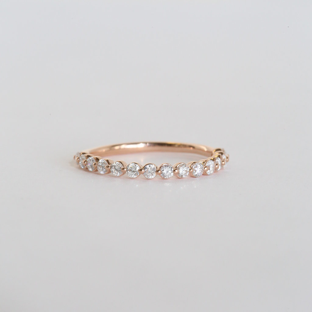 American Jewelry American Classic Round Single Prong Band