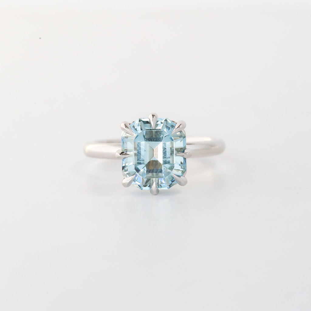 14k White Gold 3.7ct Aquamarine Multi-Claw Prong Solitaire (size 7)