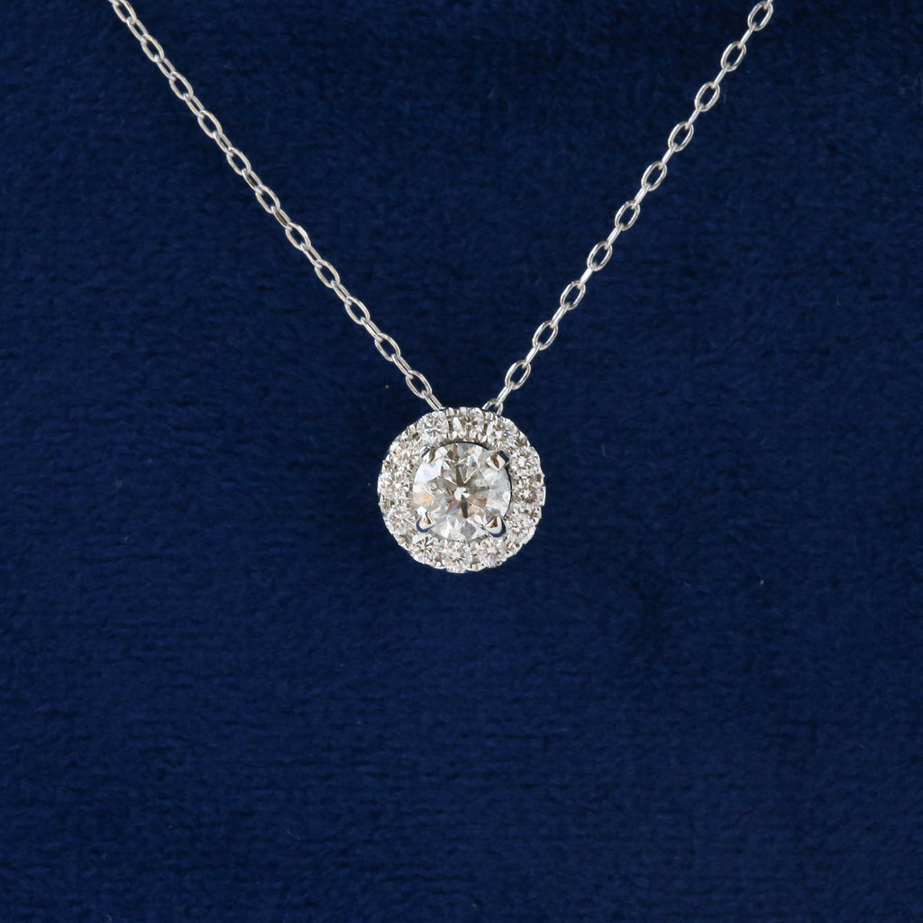 American Jewelry 14K White Gold .80ctw Diamond Halo Necklace (18")
