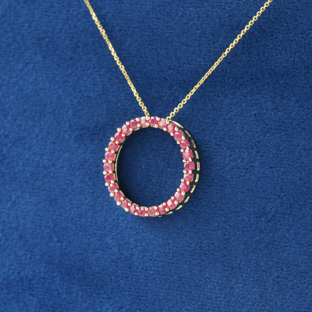 American Jewelry 14K Yellow Gold 1ctw Ruby Circle Necklace (18")