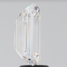 American Jewelry 5.21ct E/VS1 IGI Lab Grown Emerald Cut Diamond
