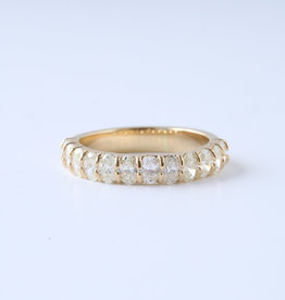 American Jewelry 14K Yellow Gold 1 1/2ctw Oval Diamond Band (Size 8)