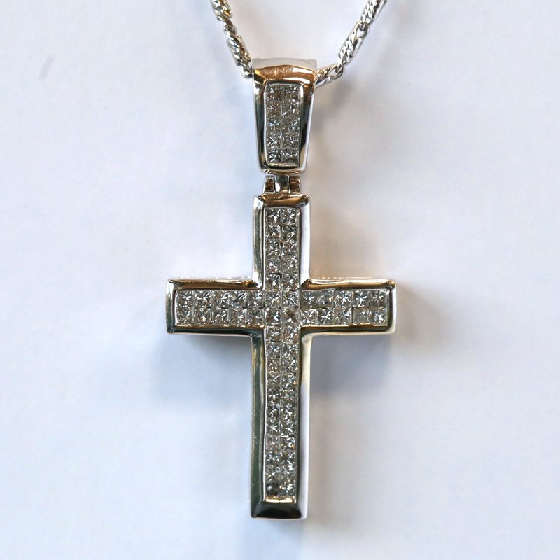 American Jewelry 14k White Gold Diamond Cross Pendant