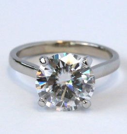 American Jewelry 14k White Gold 4ct Moissanite Solitaire Engagement Ring (Size 6)