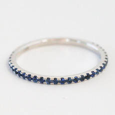 14k White Gold .36ctw Blue Sapphire Stackable Ring (size 6.5)