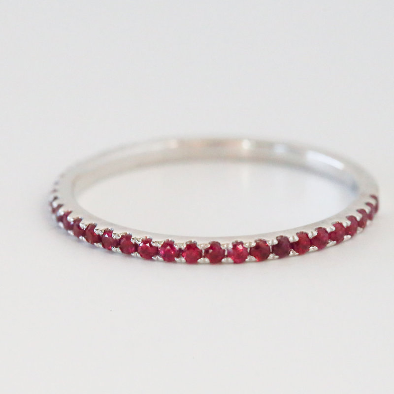 14k White Gold 1/3ctw Ruby Stackable Ring (size 6.5)