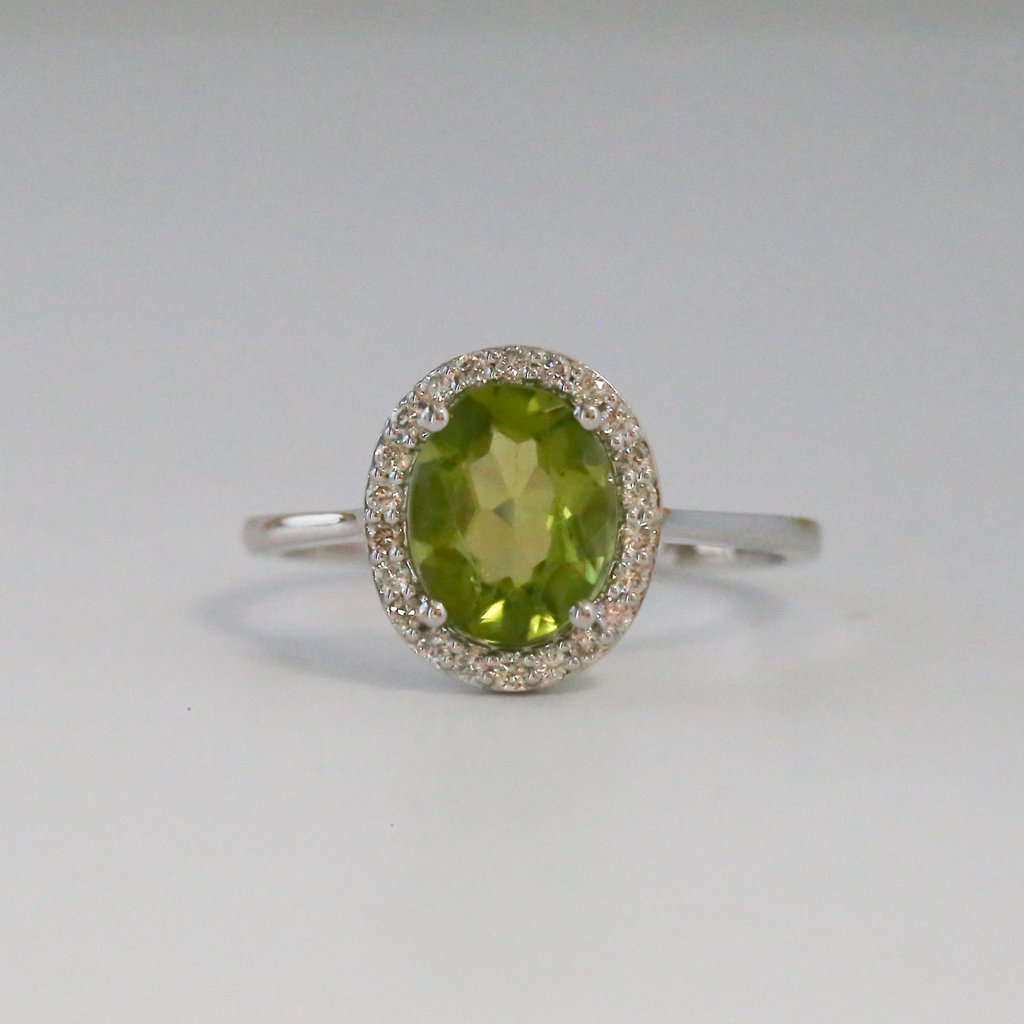 14k White Gold .20ctw Diamond and 1.93ct Peridot Halo Ring (size 7)