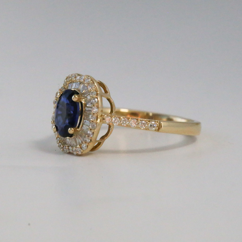 14k Yellow Gold .48ctw Diamond and 1.00ctw Sapphire Halo Ring (size 7)