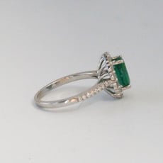 14k White Gold .74ctw Diamond and 1.75ct Emerald Oval Ring (size 7)