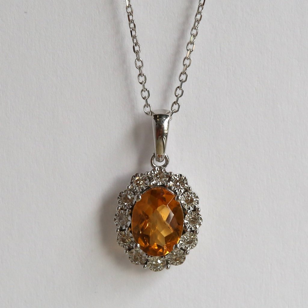 American Jewelry 14k White Gold .14ctw Round Brilliant Diamond Oval Citrine Halo Necklace