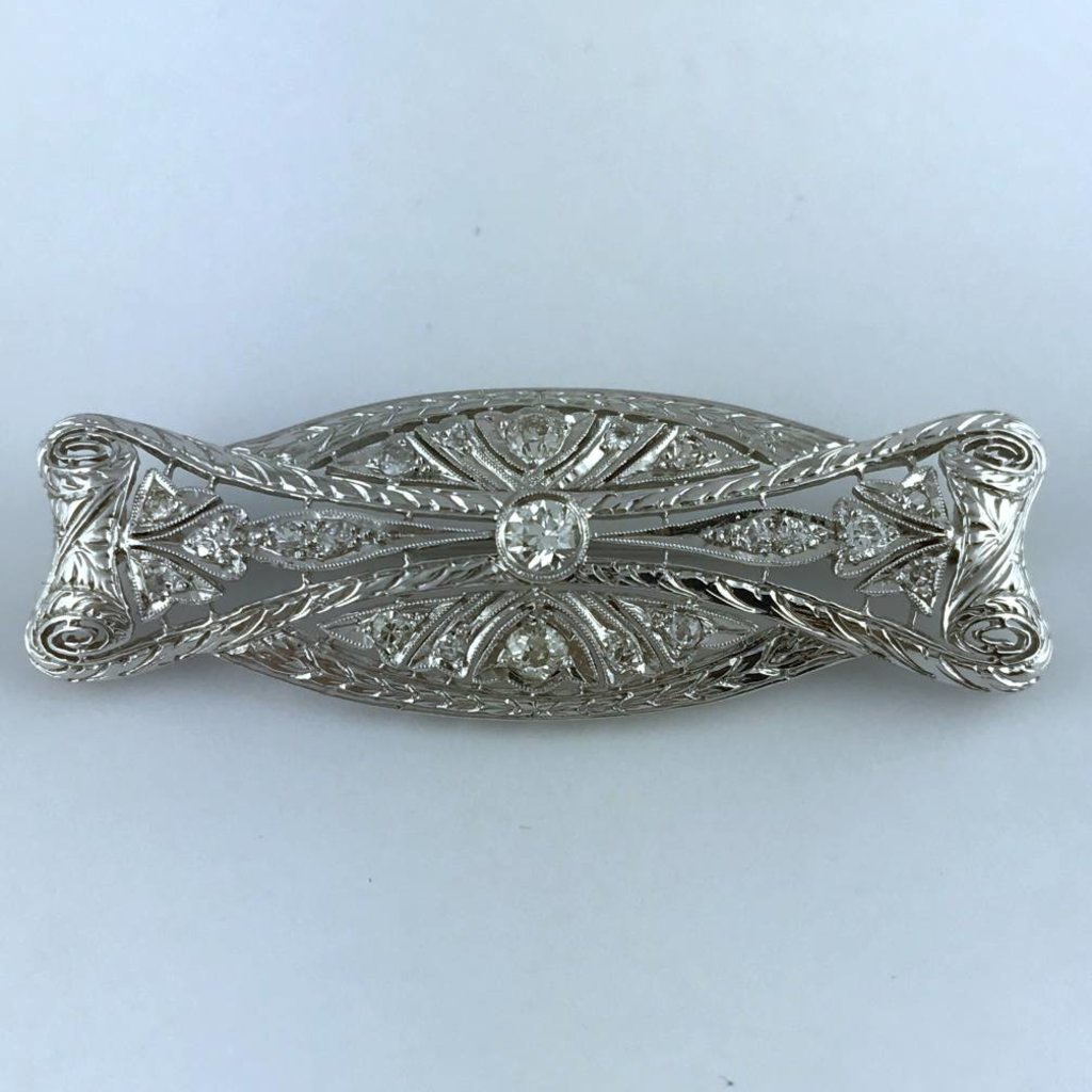 American Jewelry ESTATE Platinum Old European Diamond Hand-Engraved Brooch