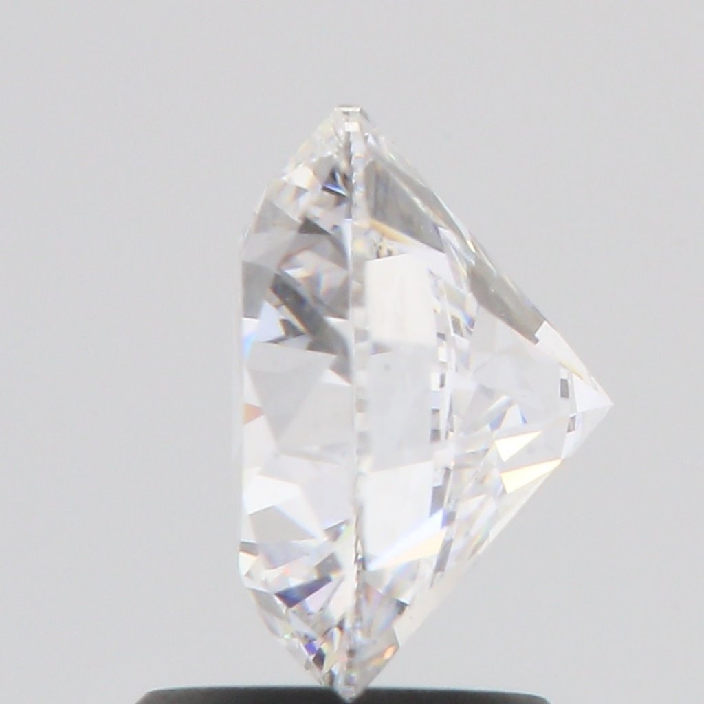 American Jewelry 2ct E/VS1 IGI Lab Grown  Round Brilliant Diamond