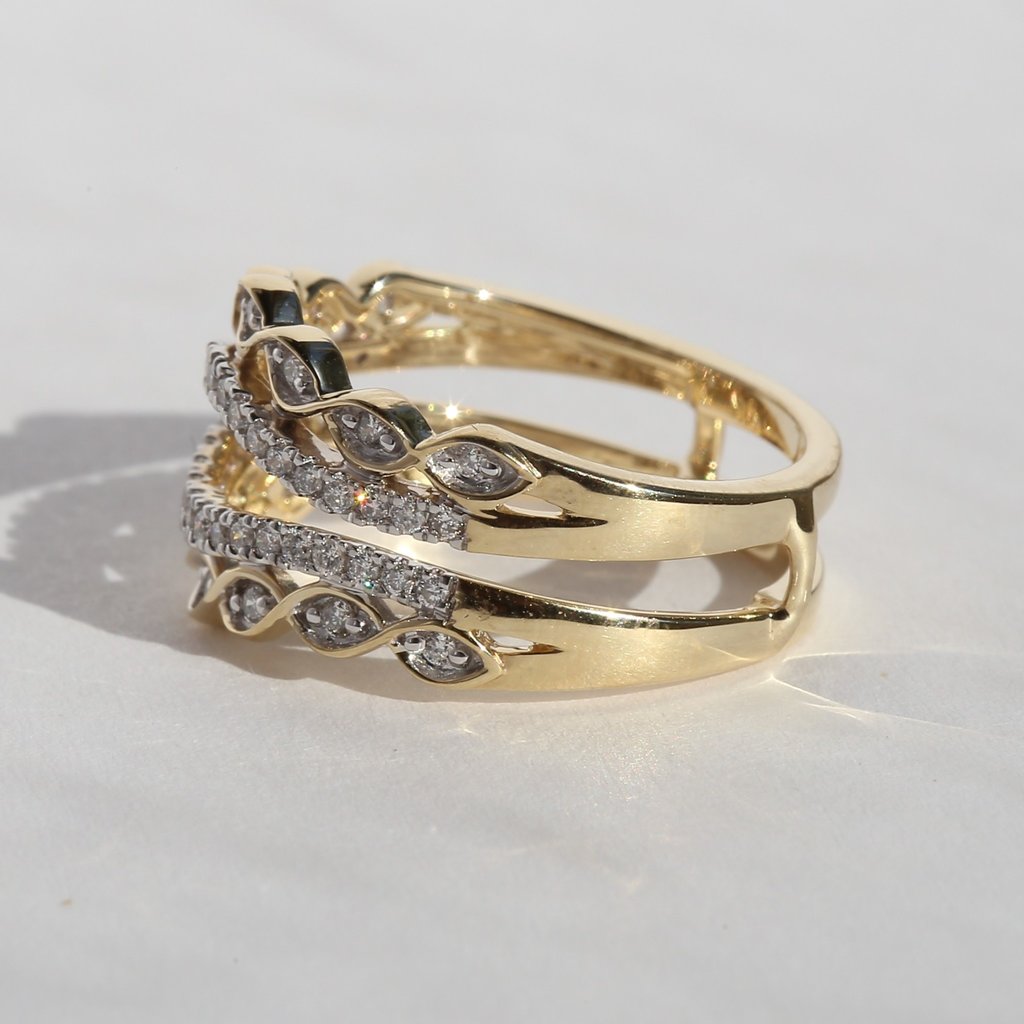 American Jewelry 14k Yellow Gold 1/2ctw Round Brilliant Diamond Infinity Ring Guard (Size 7)