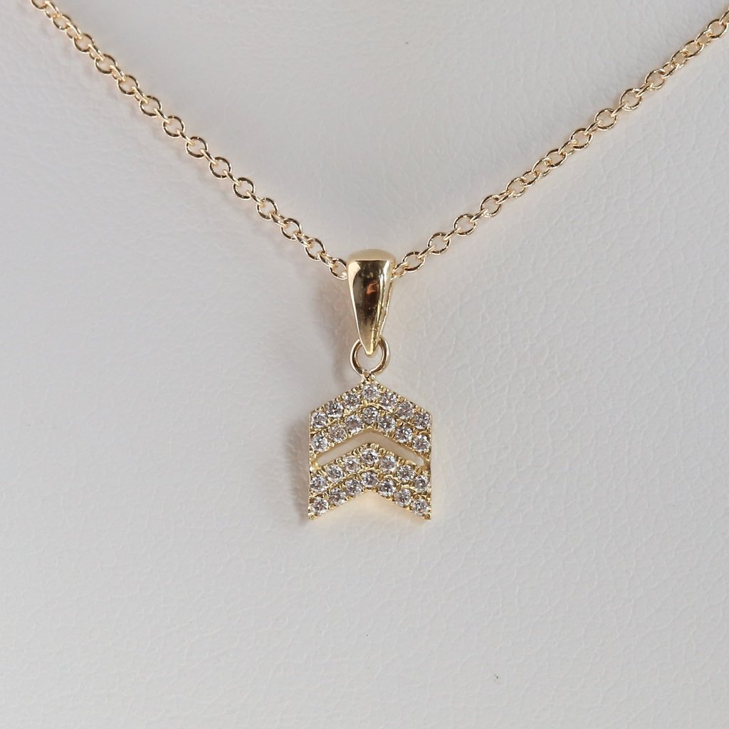 American Jewelry 14k Yellow Gold 1/10ctw Round Brilliant Diamond Chevron Necklace
