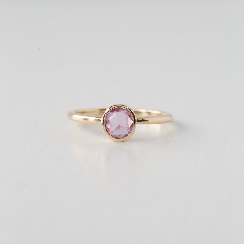 14k Yellow Gold 1/2ct Oval Rosecut Pink Sapphire Bezel Ring (Size 6.5)