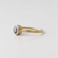 14k Yellow Gold 0.80ct Oval Ceylon Blue Sapphire Bezel Satin Finish Ring (Size 6.5)