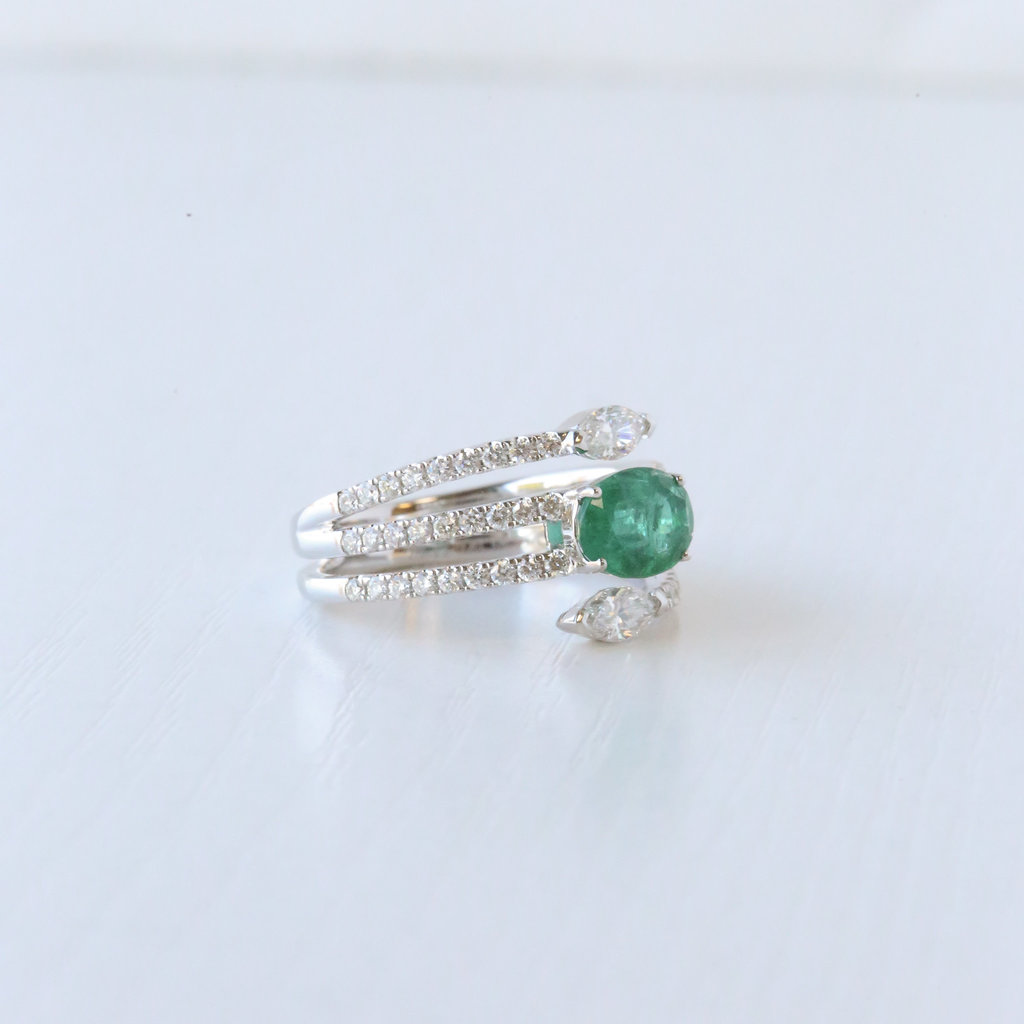18k White Gold 0.87ctw Diamond Marquise 1.11ct Oval Emerald Wrap Ring (Size 6.5)
