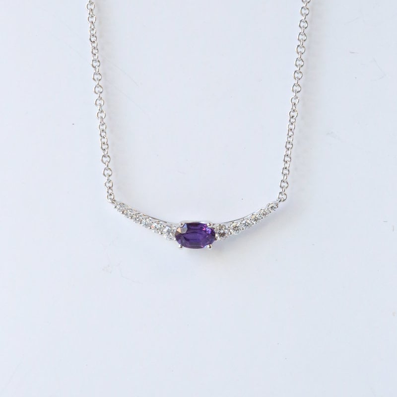 18k White Gold 0.26ctw Diamond 0.75ct Oval Purple Sapphire Curved Bar Necklace (18")